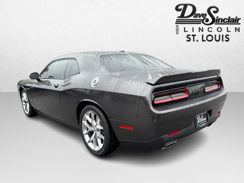 Dodge Challenger Vehicle Full-screen Gallery Image 07