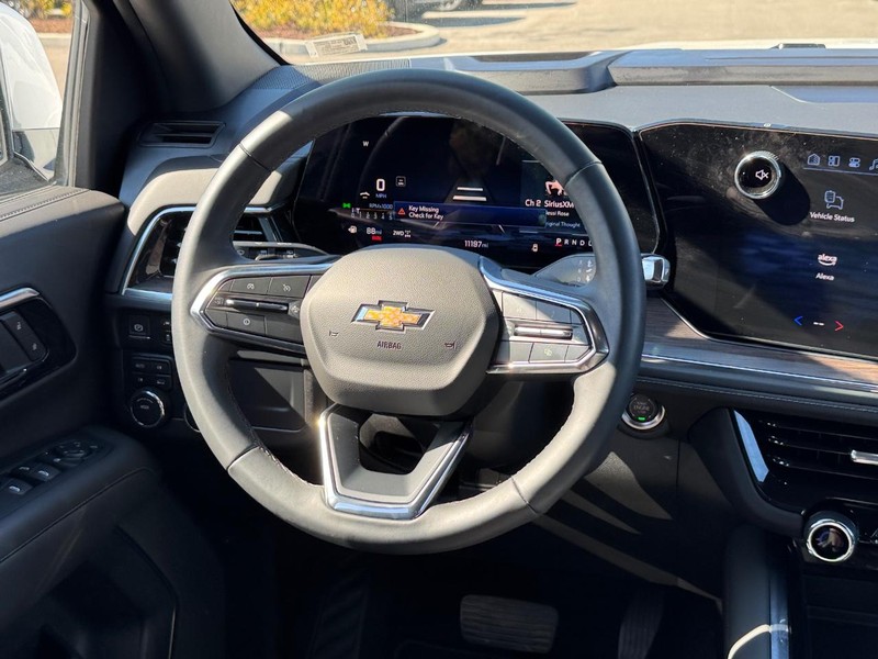 Chevrolet Tahoe Vehicle Full-screen Gallery Image 15