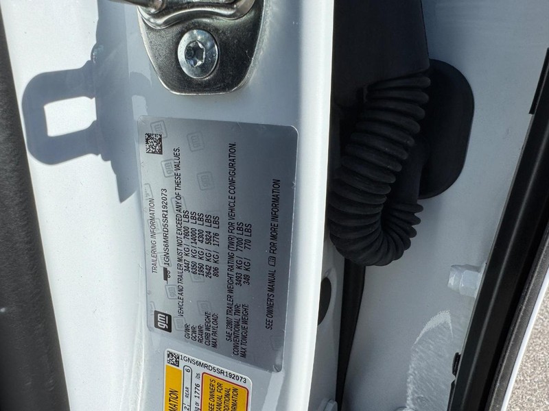 Chevrolet Tahoe Vehicle Full-screen Gallery Image 24