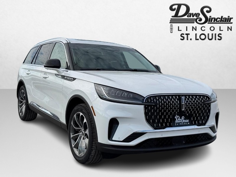 Lincoln Aviator Vehicle Full-screen Gallery Image 03