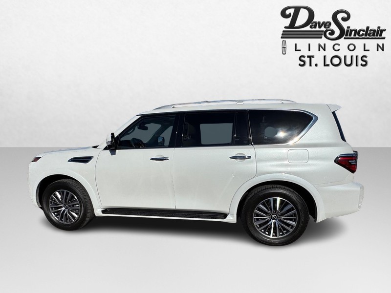 Nissan Armada Vehicle Full-screen Gallery Image 07