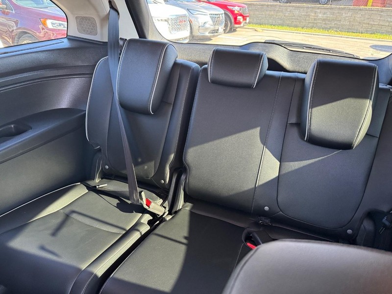 Honda Odyssey Vehicle Full-screen Gallery Image 13