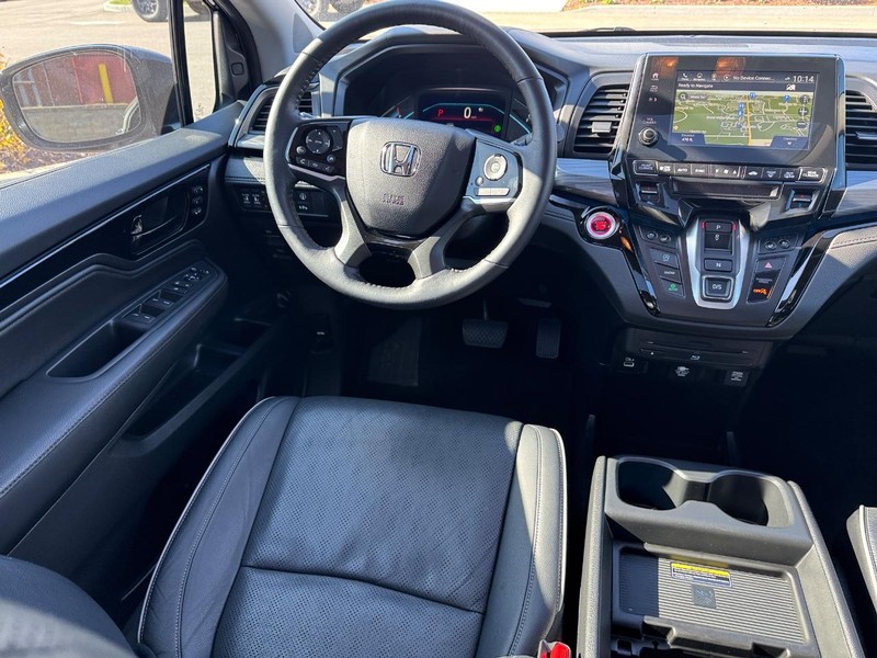 Honda Odyssey Vehicle Full-screen Gallery Image 16