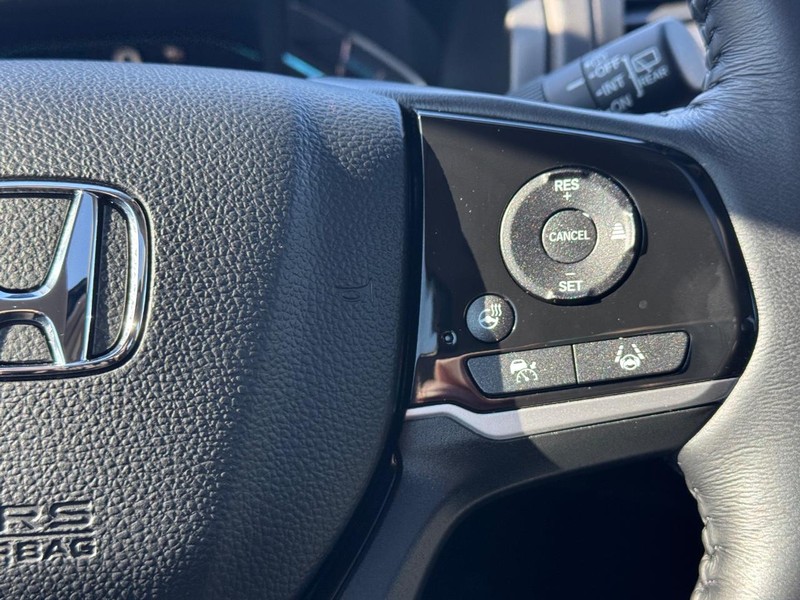 Honda Odyssey Vehicle Full-screen Gallery Image 24