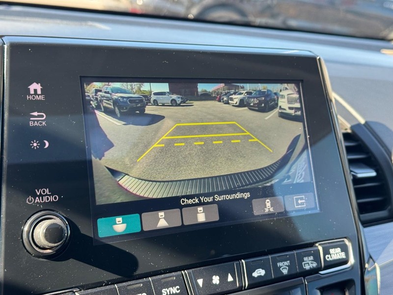 Honda Odyssey Vehicle Full-screen Gallery Image 26