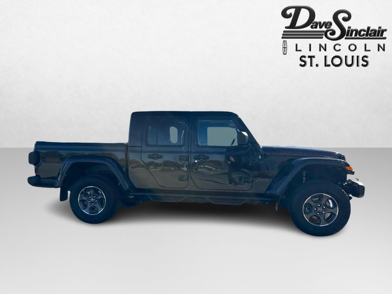 Jeep Gladiator Vehicle Full-screen Gallery Image 04