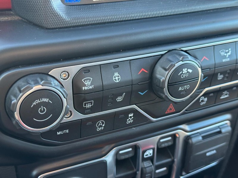 Jeep Gladiator Vehicle Full-screen Gallery Image 20