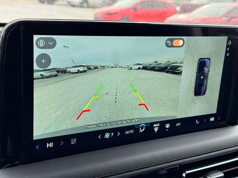 Lincoln Aviator Vehicle Full-screen Gallery Image 26