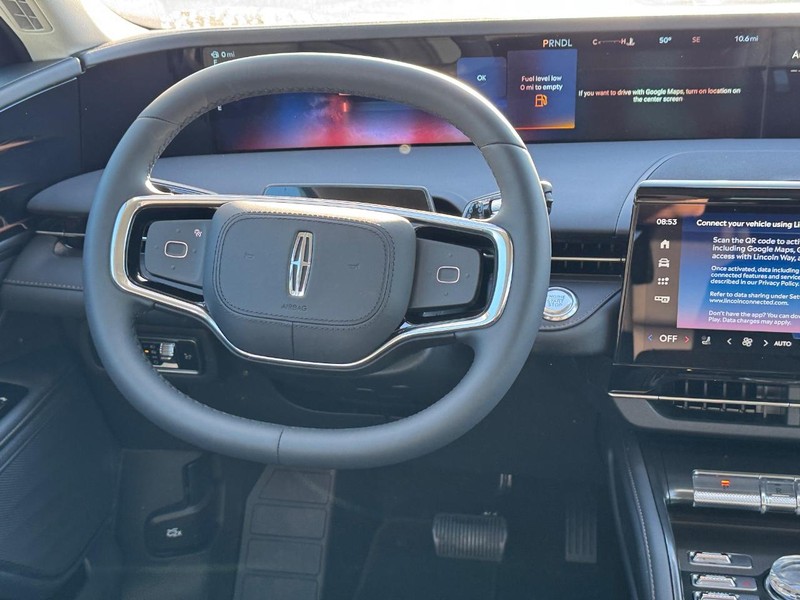 Lincoln Nautilus Vehicle Full-screen Gallery Image 13