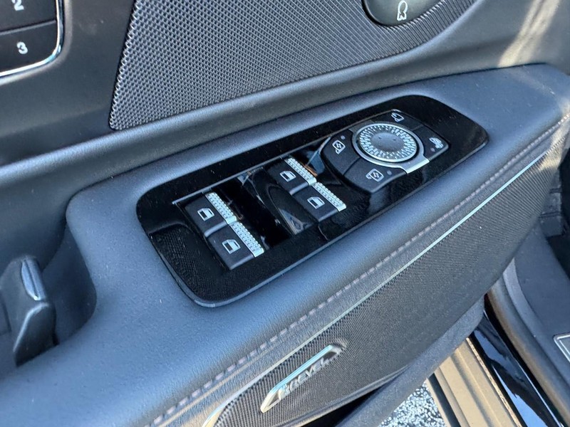 Lincoln Nautilus Vehicle Full-screen Gallery Image 18