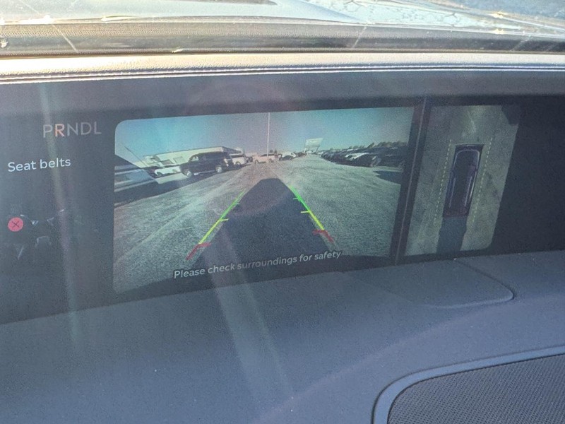 Lincoln Nautilus Vehicle Full-screen Gallery Image 24