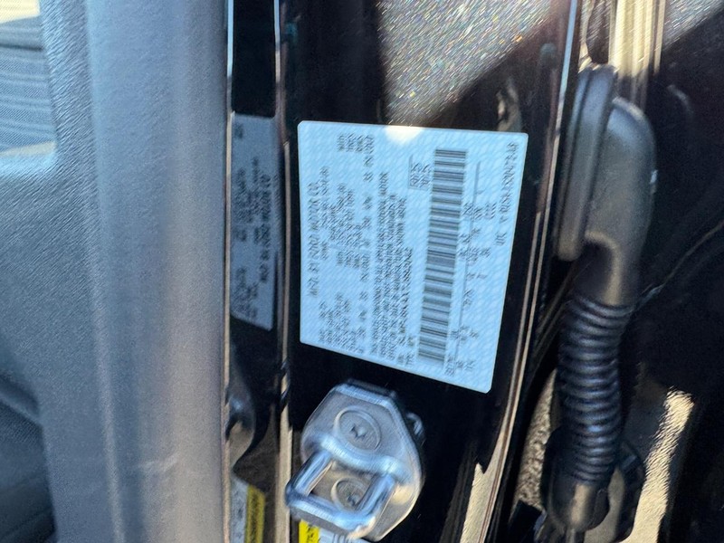 Lincoln Nautilus Vehicle Full-screen Gallery Image 25