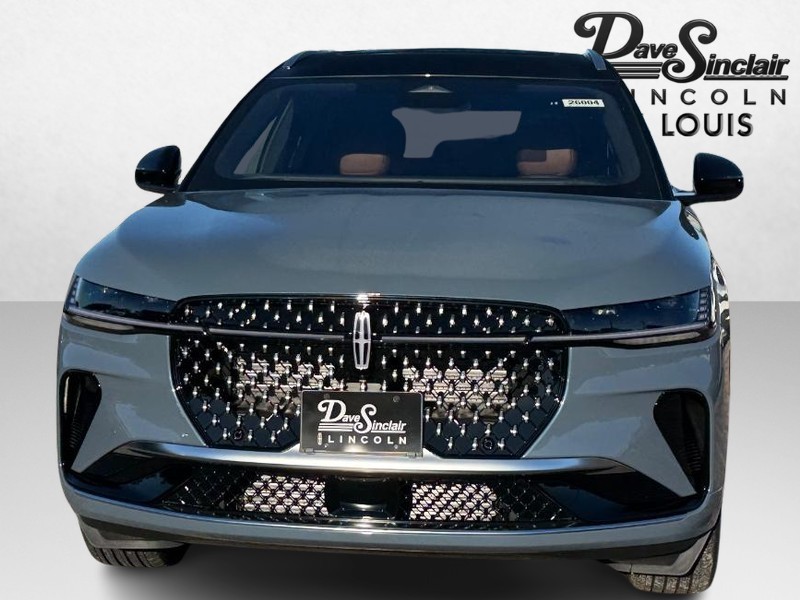 Lincoln Nautilus Vehicle Full-screen Gallery Image 02