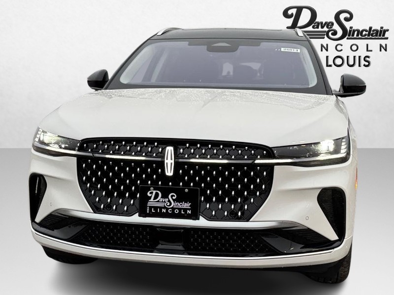 Lincoln Nautilus Vehicle Full-screen Gallery Image 02