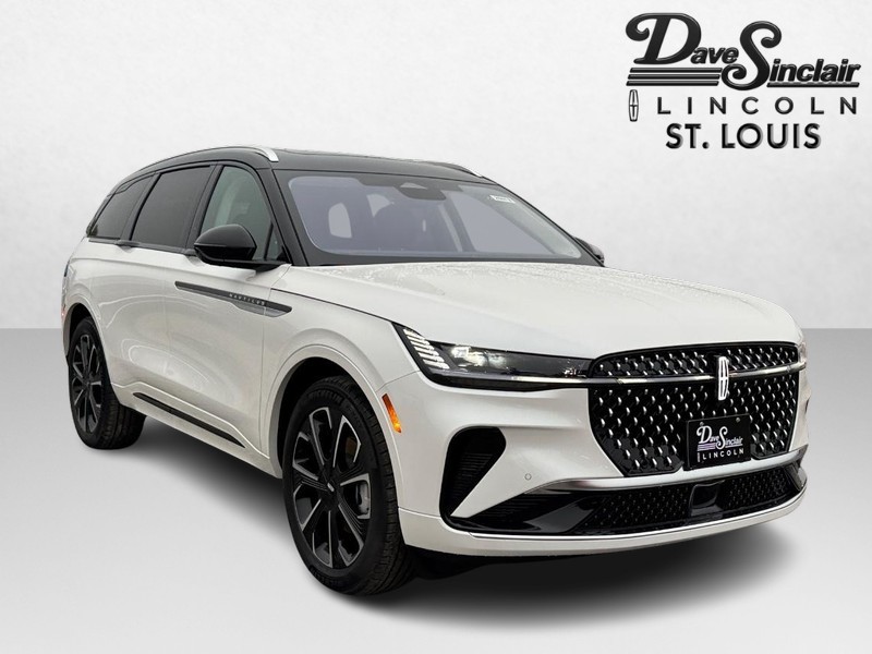 Lincoln Nautilus Vehicle Full-screen Gallery Image 03