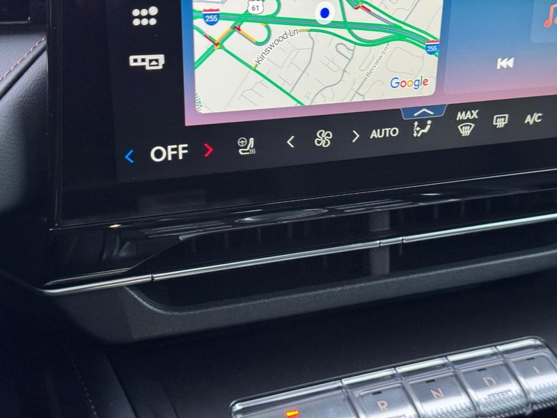 Lincoln Nautilus Vehicle Full-screen Gallery Image 24