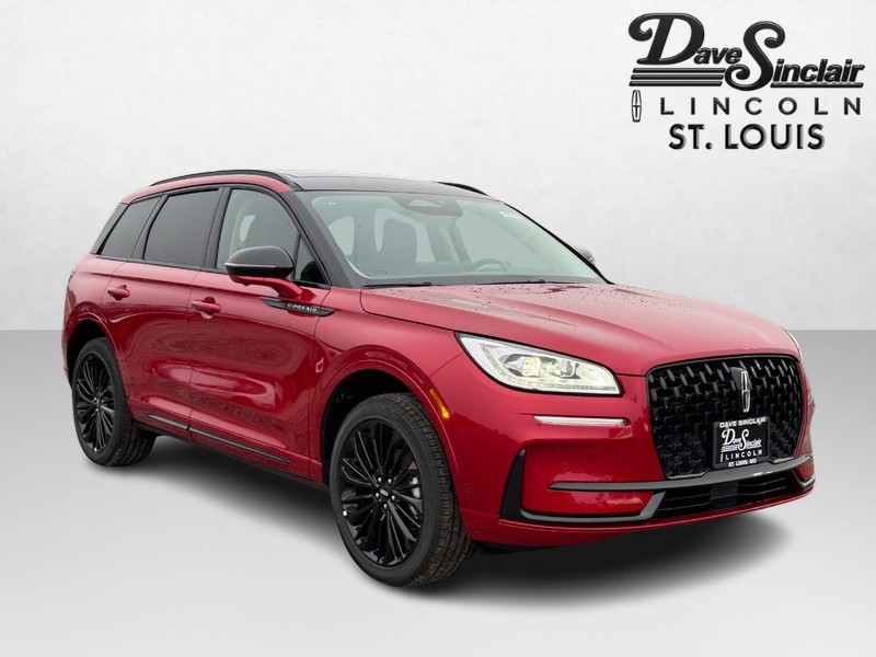 Lincoln Corsair Vehicle Full-screen Gallery Image 03