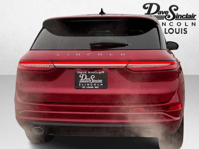 Lincoln Corsair Vehicle Full-screen Gallery Image 06