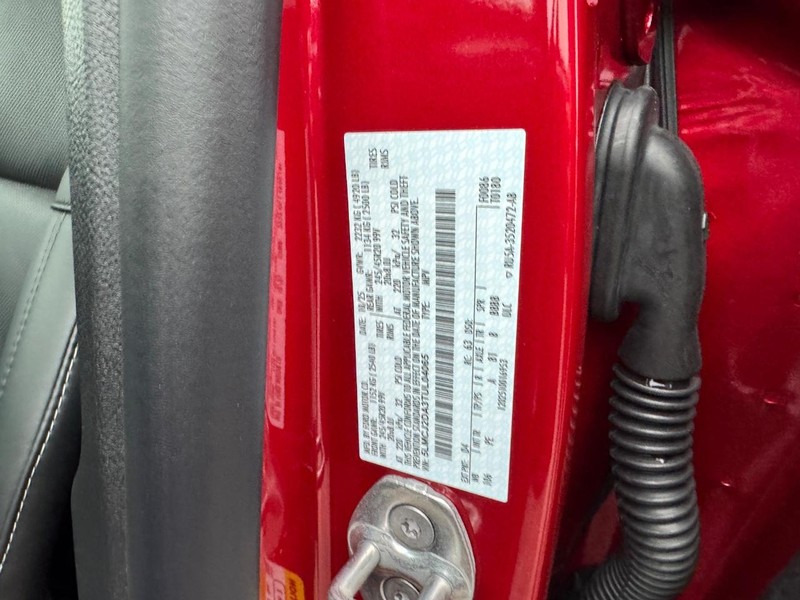 Lincoln Corsair Vehicle Full-screen Gallery Image 26