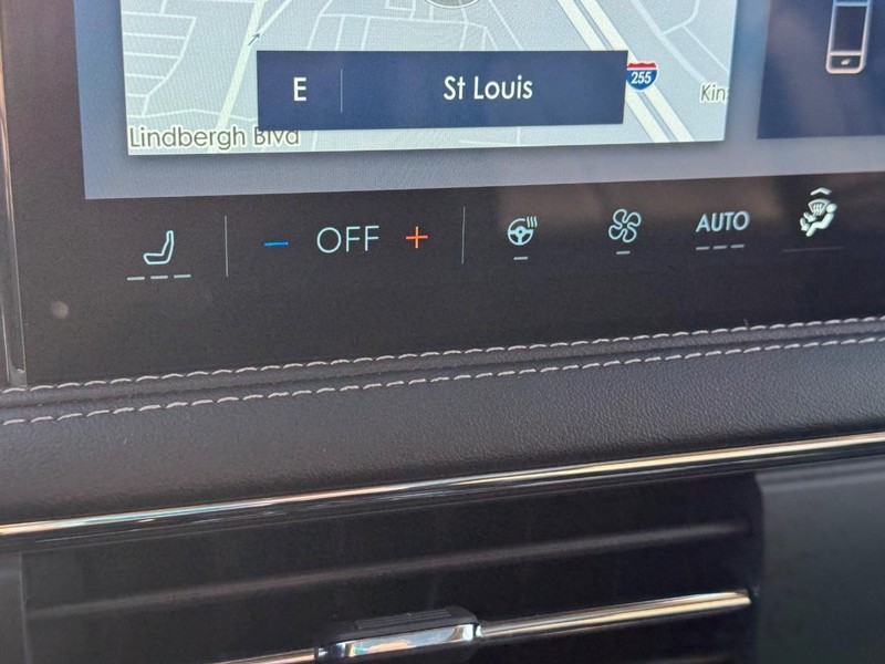 Lincoln Corsair Vehicle Full-screen Gallery Image 25