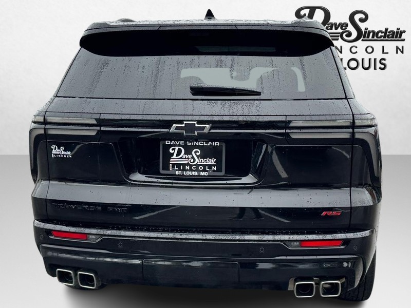 Chevrolet Traverse Vehicle Full-screen Gallery Image 06