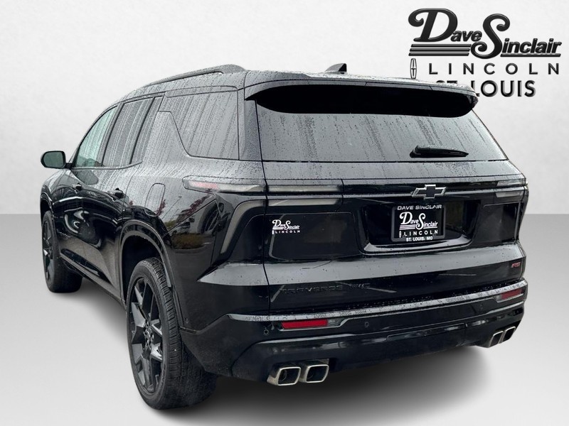 Chevrolet Traverse Vehicle Full-screen Gallery Image 07