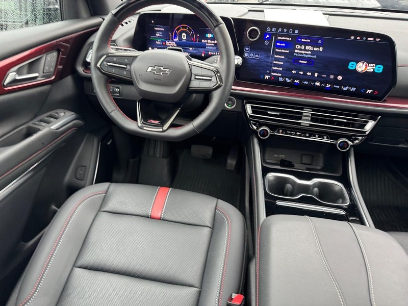 Chevrolet Traverse Vehicle Full-screen Gallery Image 15