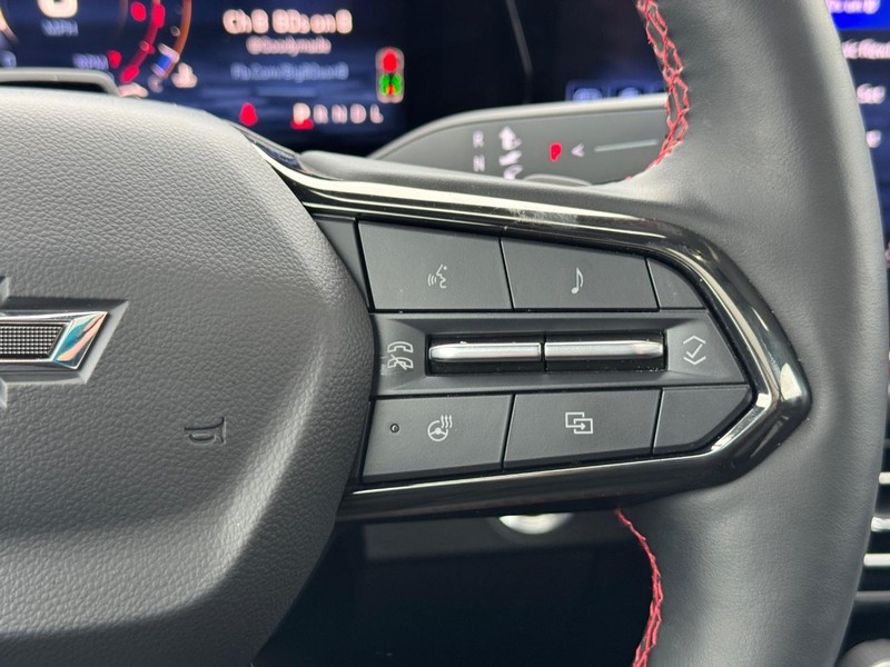 Chevrolet Traverse Vehicle Full-screen Gallery Image 23