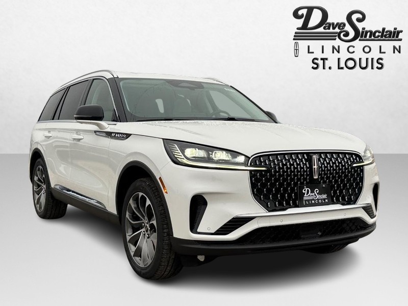 Lincoln Aviator Vehicle Full-screen Gallery Image 03