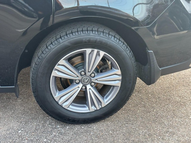 Acura MDX Vehicle Full-screen Gallery Image 09