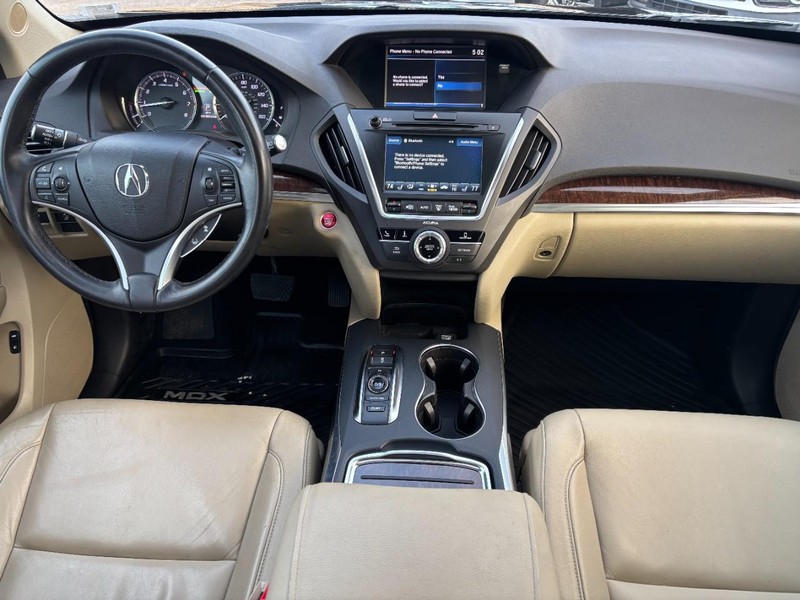 Acura MDX Vehicle Full-screen Gallery Image 12