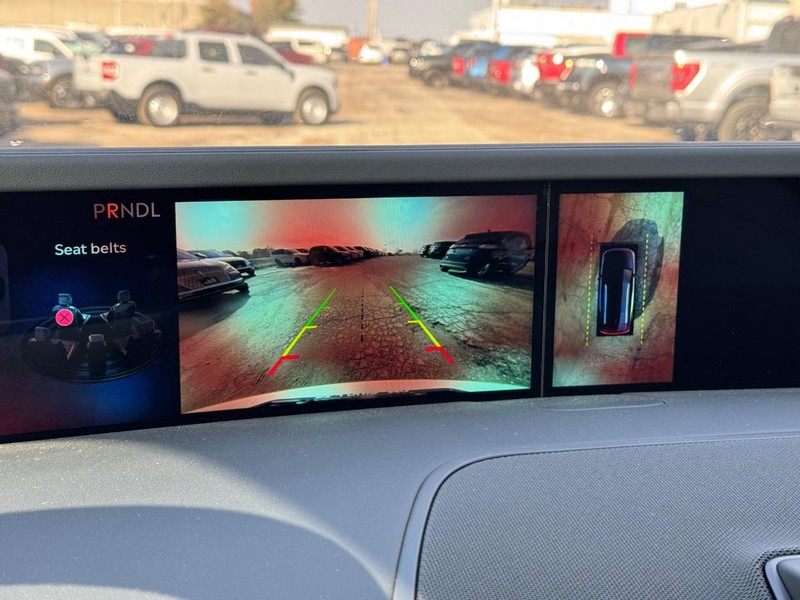 Lincoln Nautilus Vehicle Full-screen Gallery Image 25