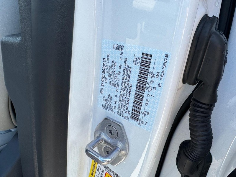 Lincoln Nautilus Vehicle Full-screen Gallery Image 26