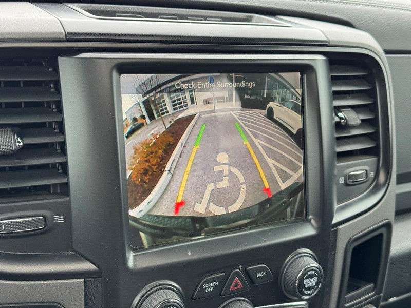 Ram 1500 Vehicle Full-screen Gallery Image 22