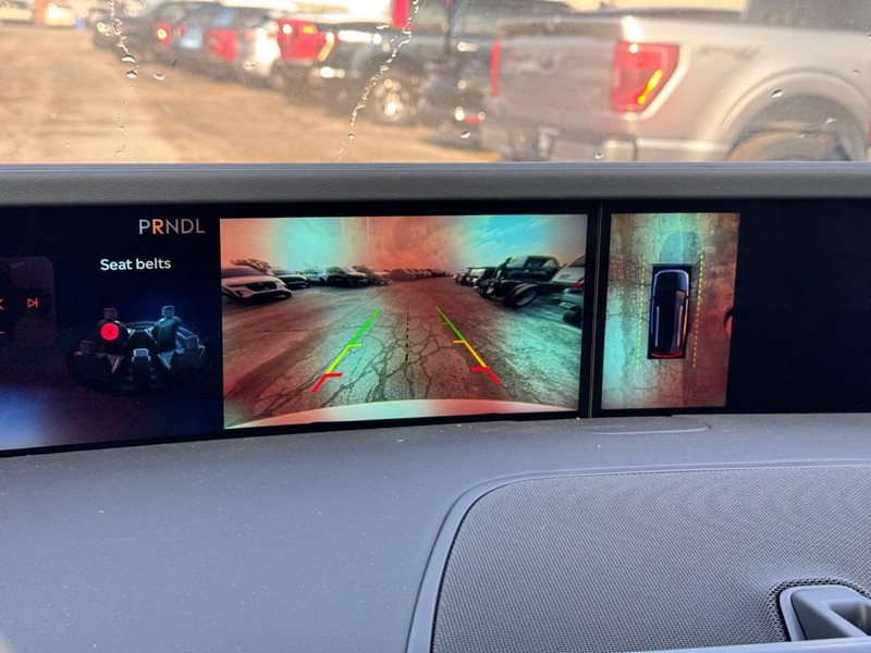 Lincoln Nautilus Vehicle Full-screen Gallery Image 24