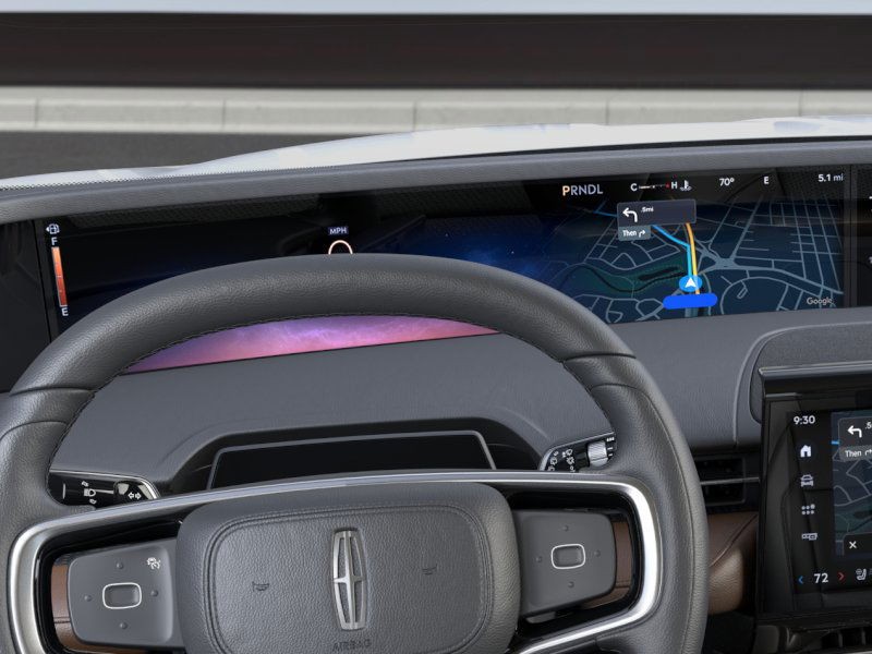 Lincoln Nautilus Vehicle Full-screen Gallery Image 14