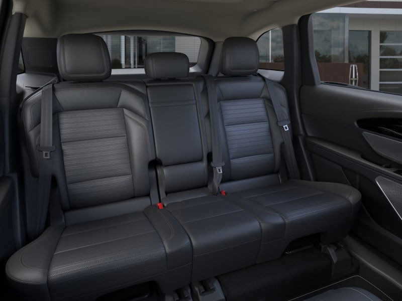 Lincoln Nautilus Vehicle Full-screen Gallery Image 12