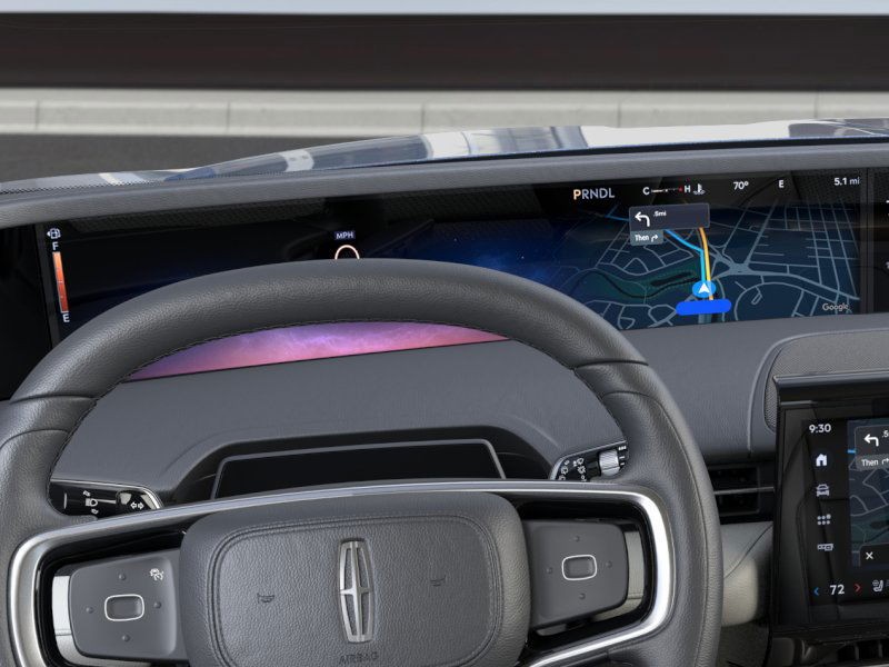 Lincoln Nautilus Vehicle Full-screen Gallery Image 14