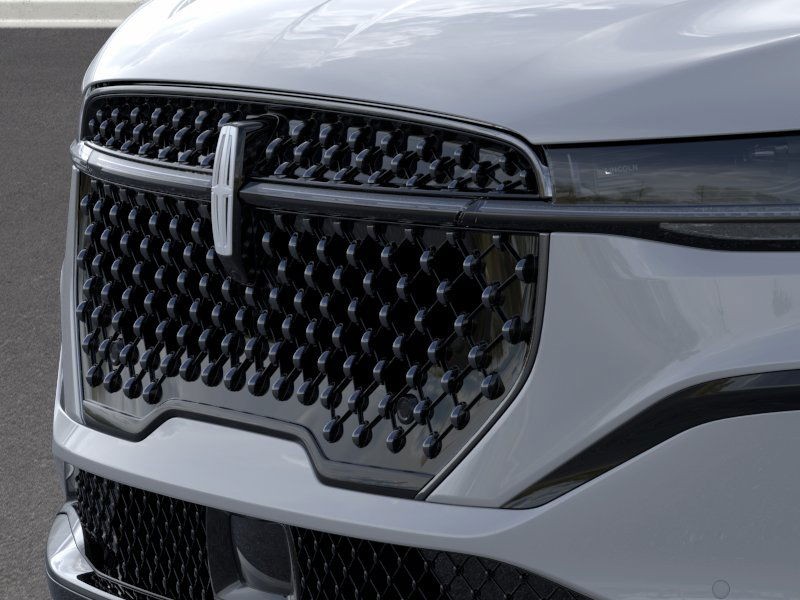 Lincoln Nautilus Vehicle Full-screen Gallery Image 18