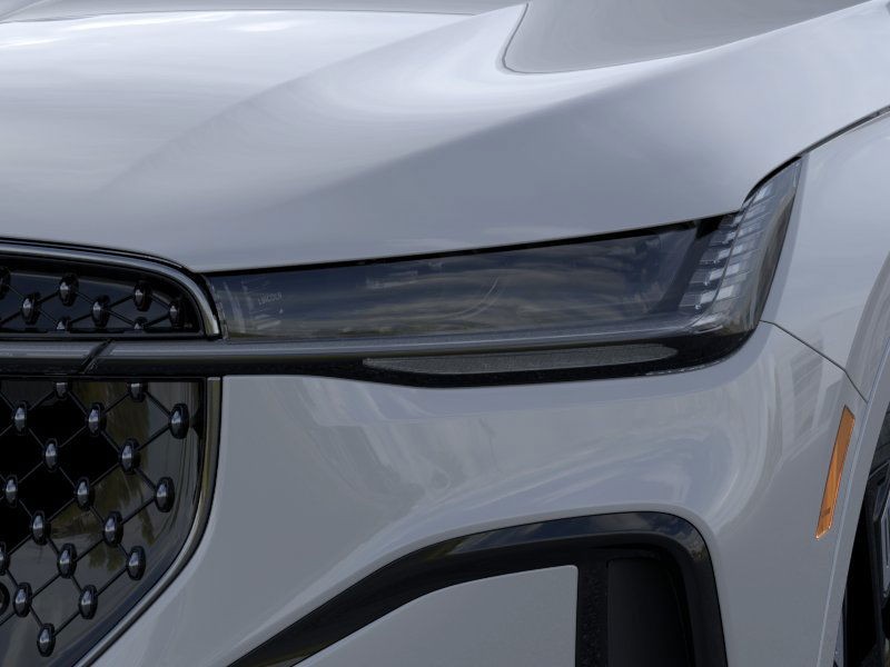 Lincoln Nautilus Vehicle Full-screen Gallery Image 19