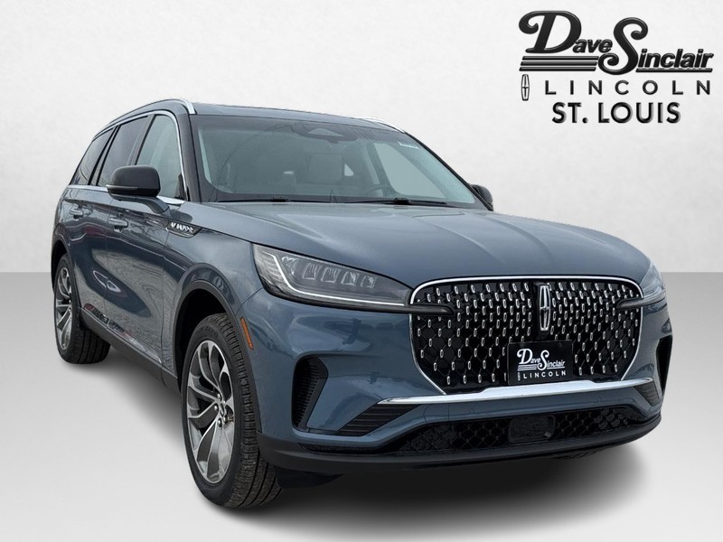 Lincoln Aviator Vehicle Full-screen Gallery Image 03