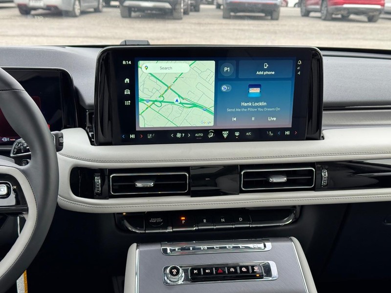 Lincoln Aviator Vehicle Full-screen Gallery Image 17