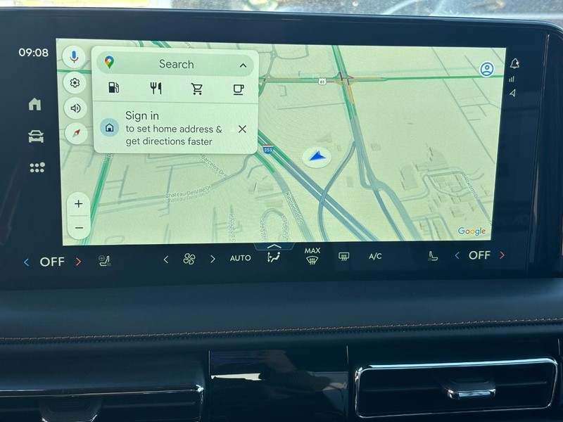 Lincoln Aviator Vehicle Full-screen Gallery Image 28