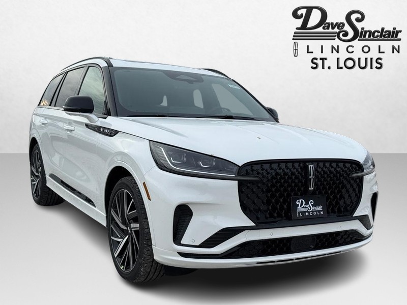 Lincoln Aviator Vehicle Full-screen Gallery Image 03