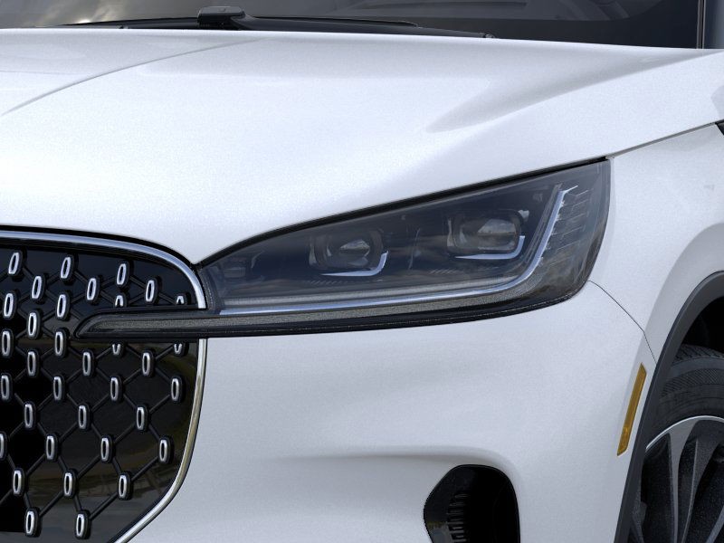 Lincoln Aviator Vehicle Full-screen Gallery Image 19