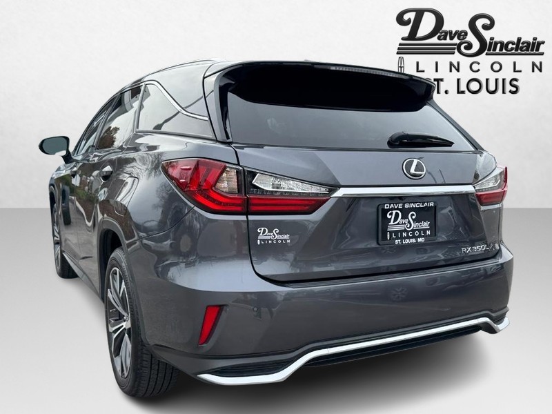 Lexus RX Vehicle Full-screen Gallery Image 07