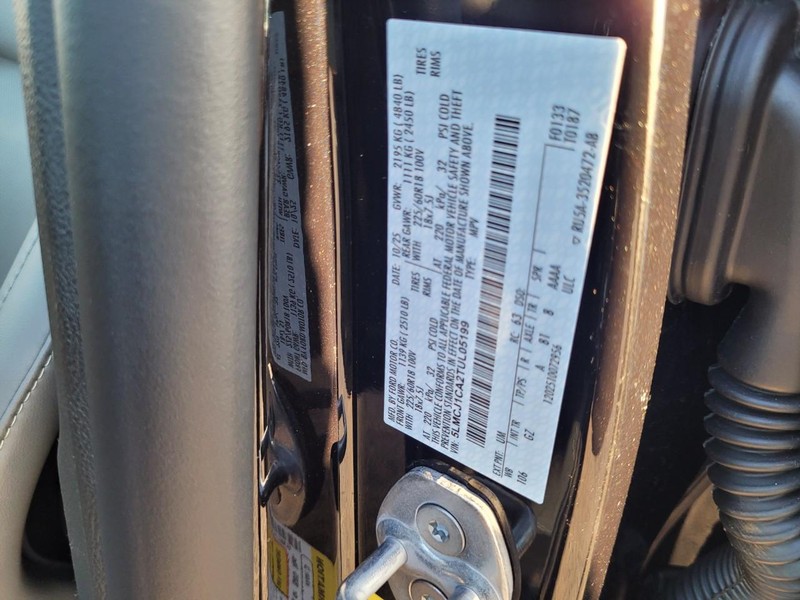 Lincoln Corsair Vehicle Full-screen Gallery Image 26