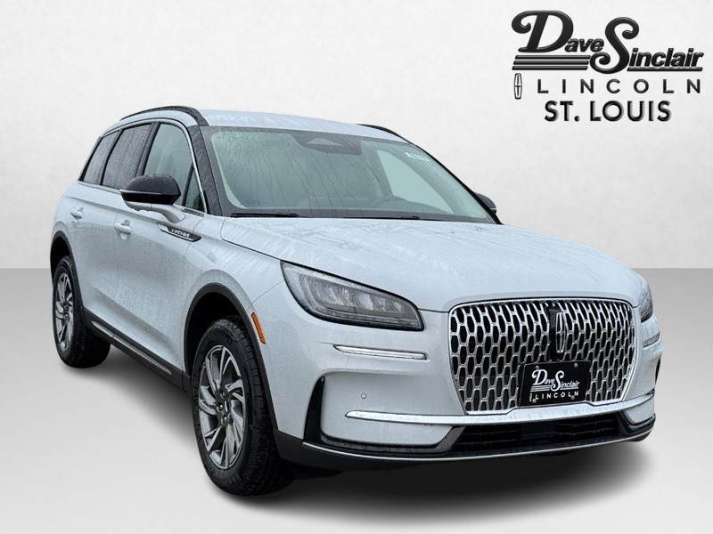 Lincoln Corsair Vehicle Full-screen Gallery Image 03