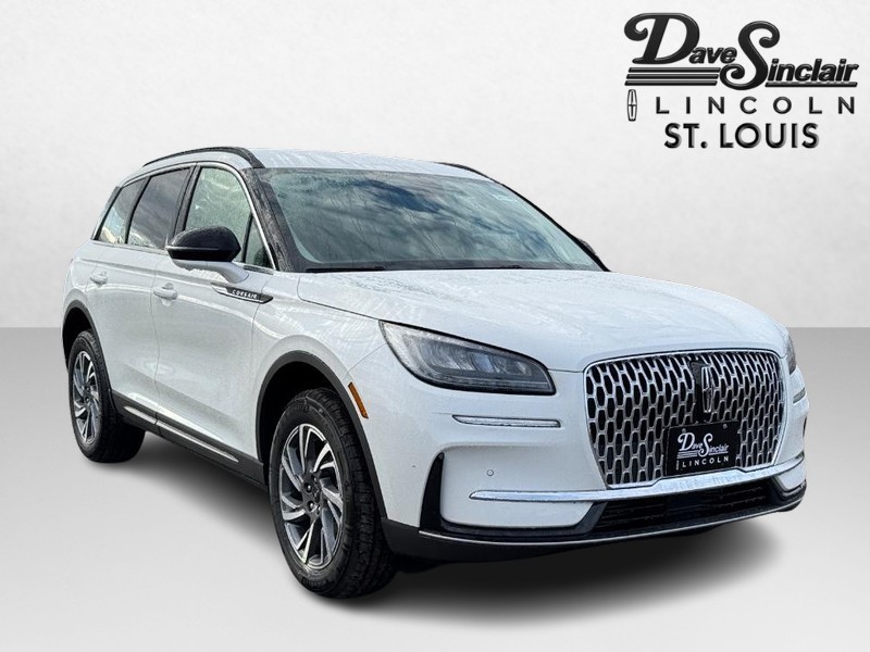 Lincoln Corsair Vehicle Full-screen Gallery Image 03