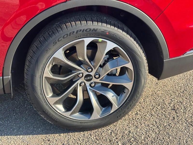 Lincoln Aviator Vehicle Full-screen Gallery Image 10